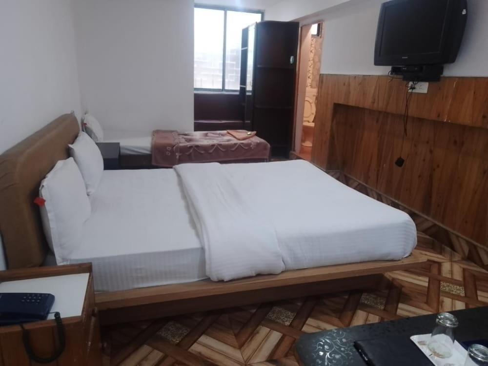 Hotel Assembly Shillong Luaran gambar